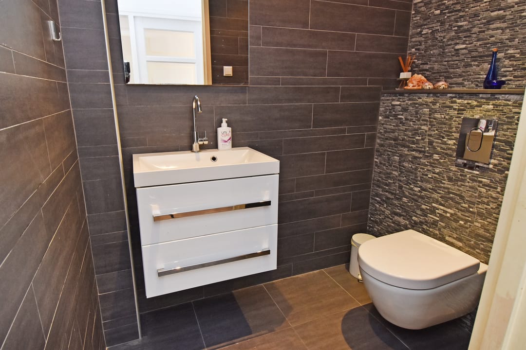 Foto 17 van van Naeldwijcklaan 34