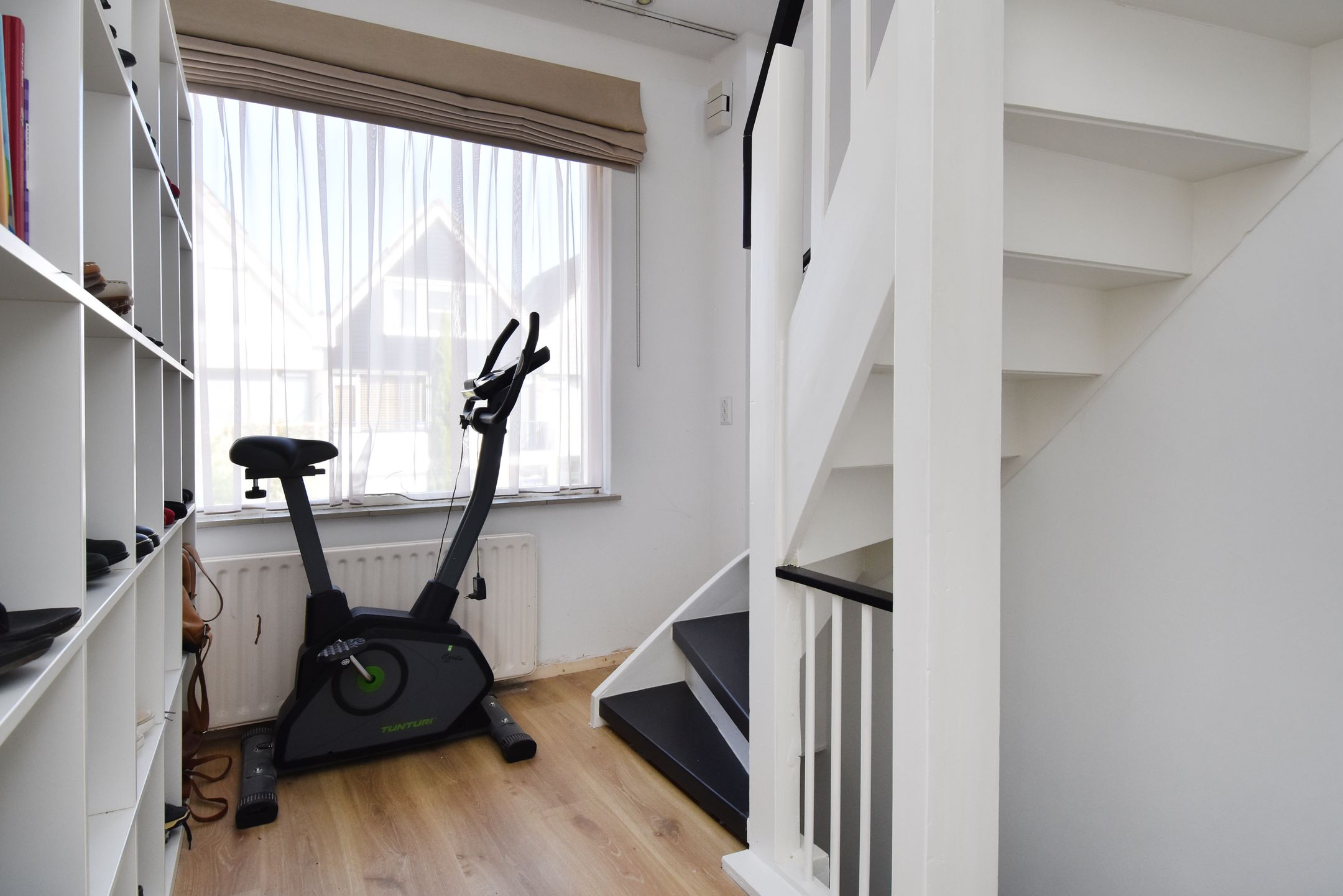 Foto 18 van van Naeldwijcklaan 34