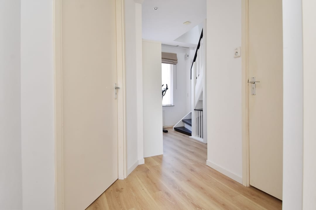 Foto 26 van van Naeldwijcklaan 34