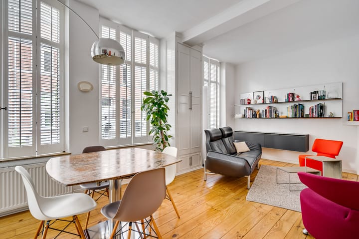 Photo 6 of Dokter Leursstraat 19