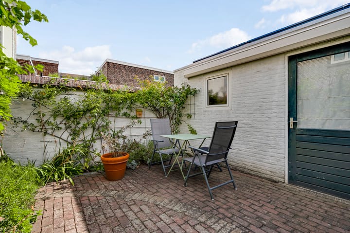 Photo 13 of Dokter Leursstraat 19