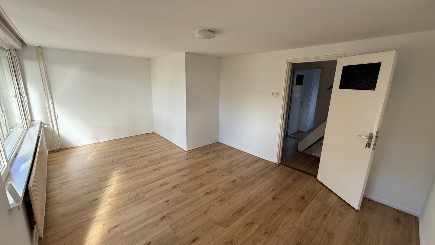 Photo 14 of van der Helstpark 75