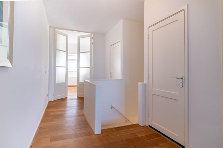 Photo 30 of Laan Copes van Cattenburch 44-F