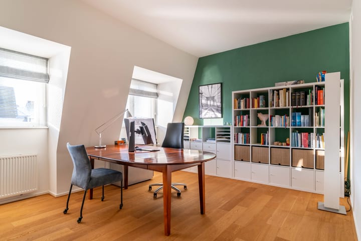 Photo 31 of Laan Copes van Cattenburch 44-F