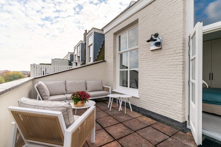 Photo 46 of Laan Copes van Cattenburch 44-F