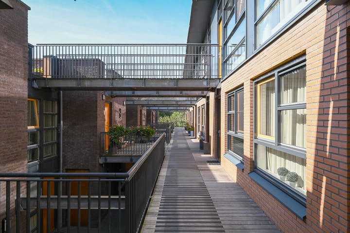 Foto 2 van Burgemeester de Voogtlaan 126