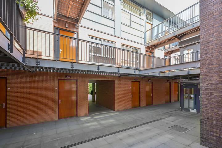 Foto 19 van Burgemeester de Voogtlaan 126