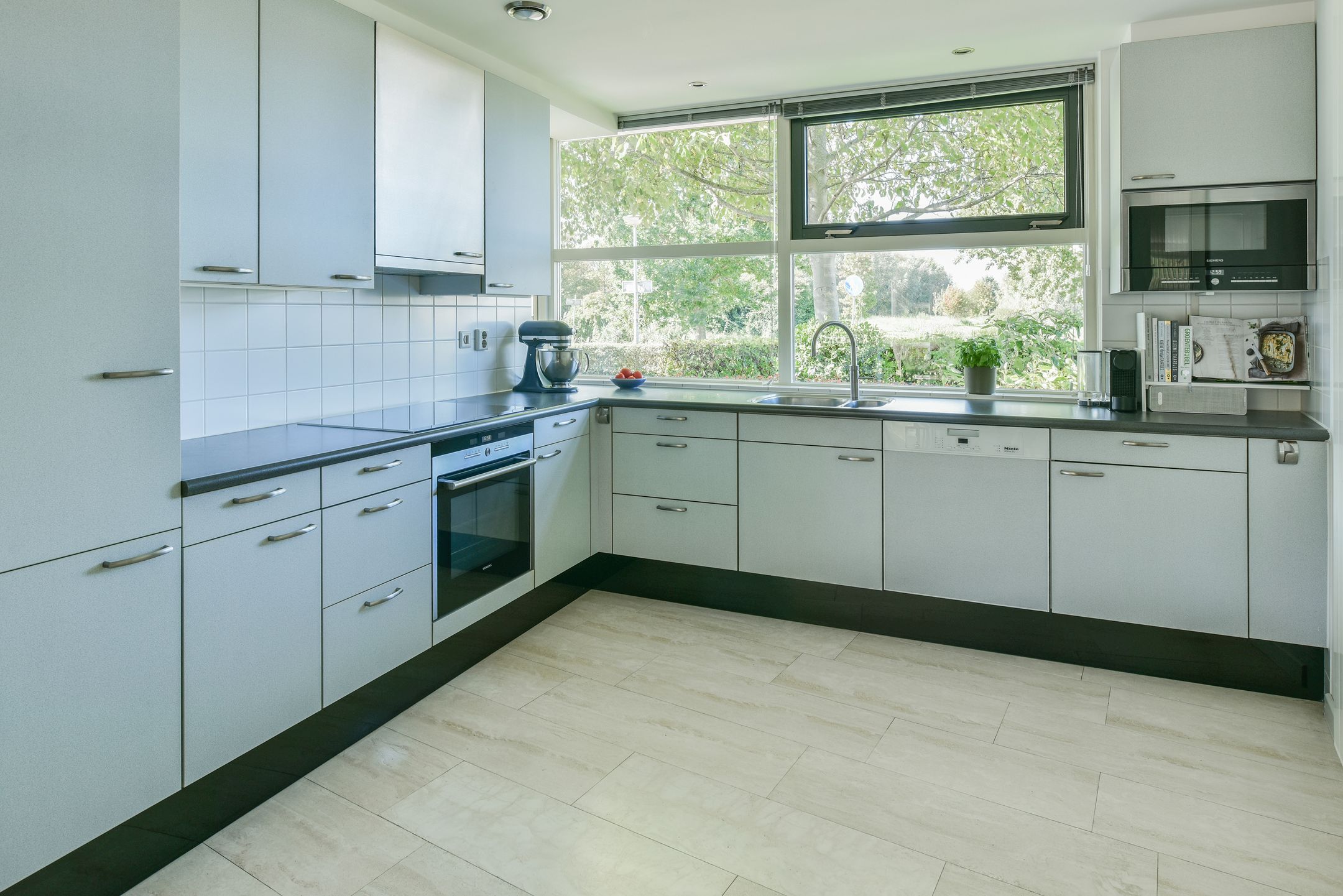 Foto 15 van Irislaan 66