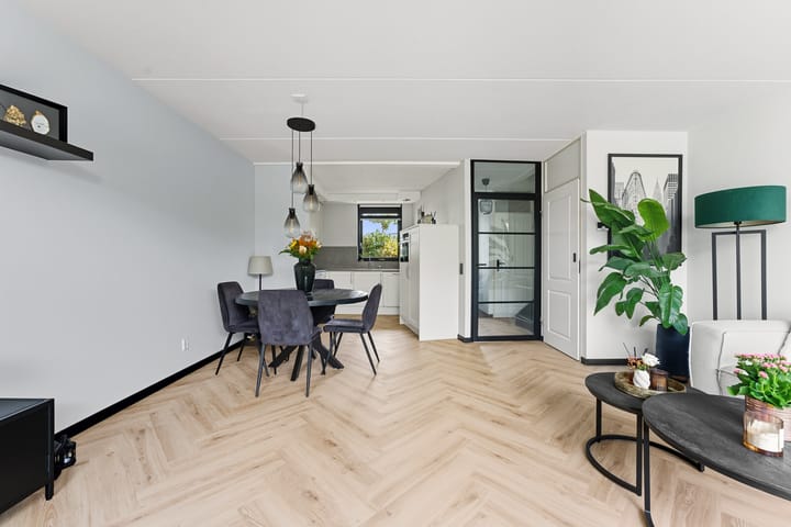 Foto 15 van Brahmsstraat 65