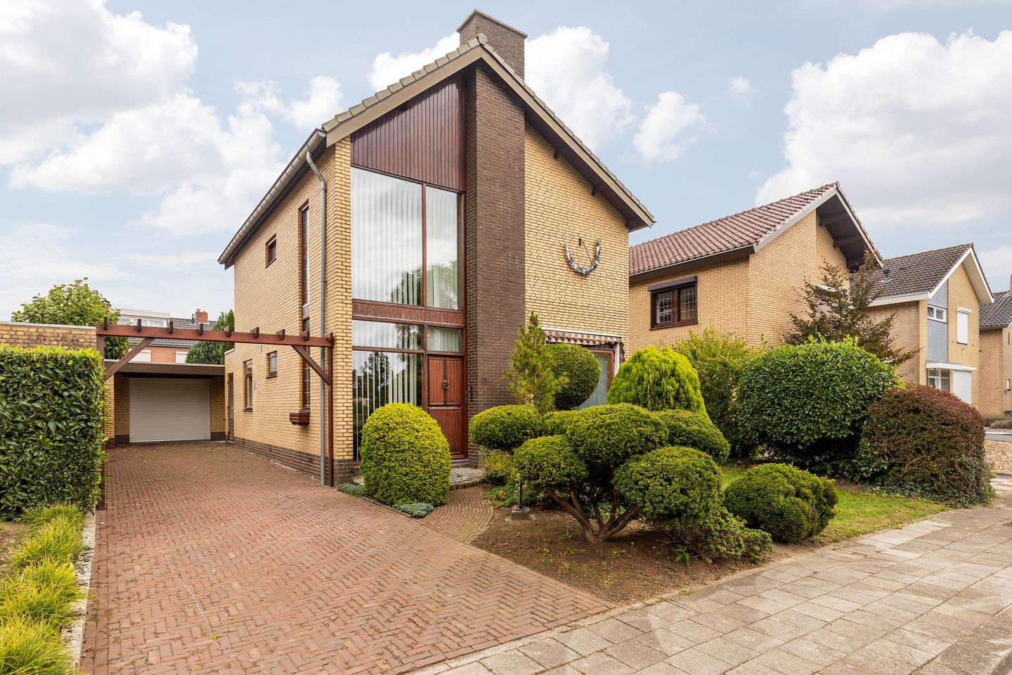 Foto 1 van Dr. Duijsenslaan 15