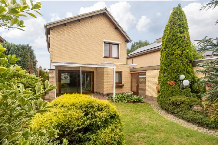 Foto 23 van Dr. Duijsenslaan 15