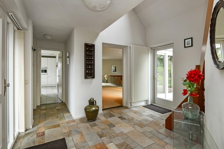 Foto 17 van Marga Klompélaan 1