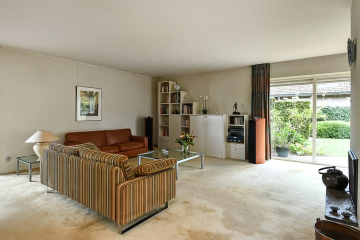 Foto 19 van Marga Klompélaan 1