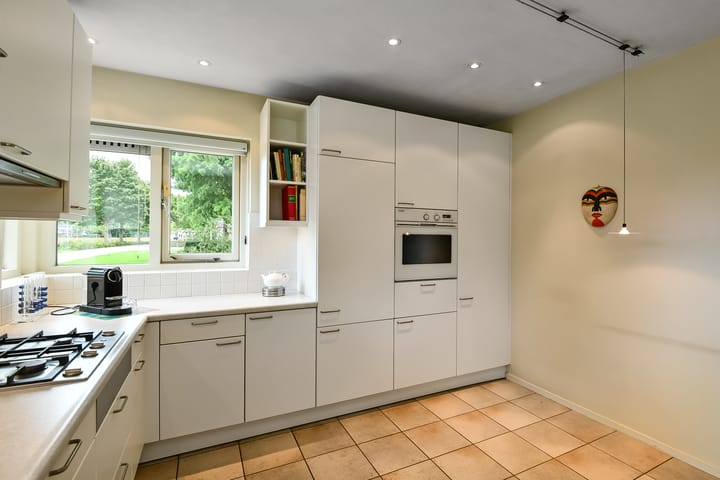 Foto 26 van Marga Klompélaan 1