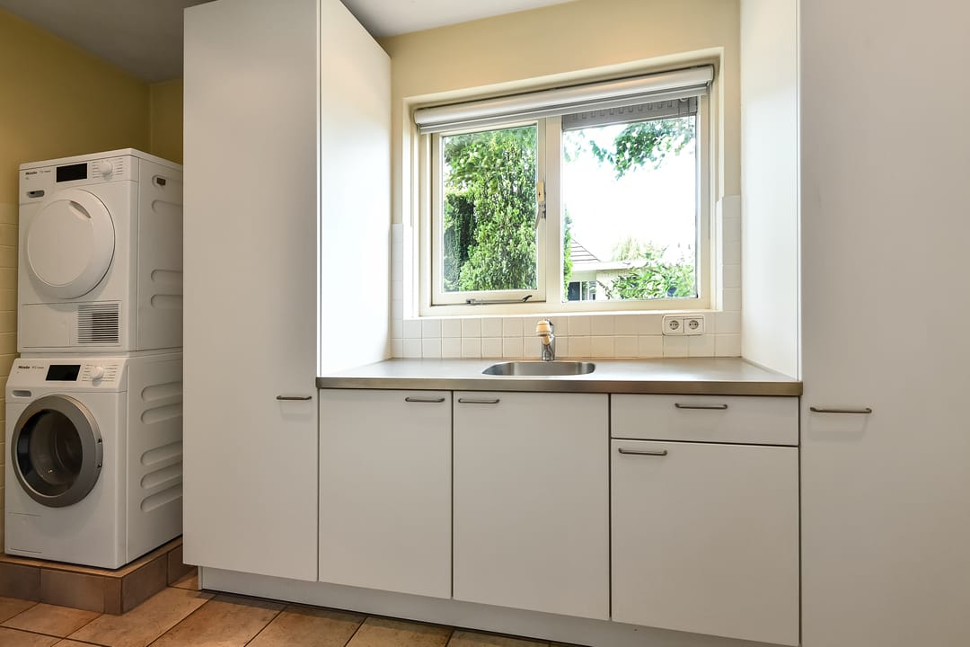 Foto 28 van Marga Klompélaan 1