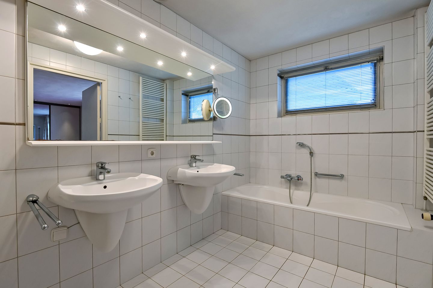 Foto 34 van Marga Klompélaan 1