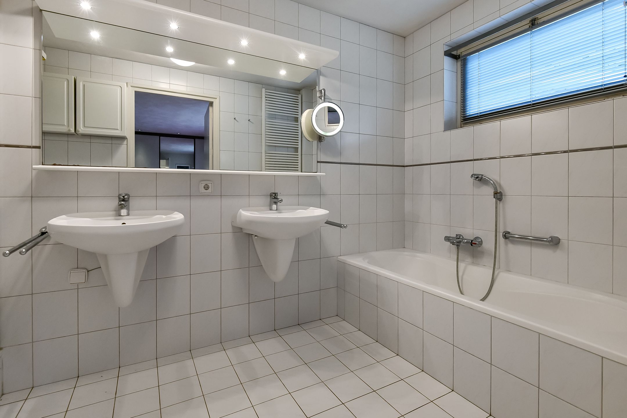 Foto 36 van Marga Klompélaan 1