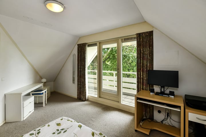 Foto 44 van Marga Klompélaan 1