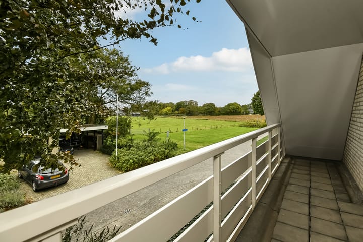 Foto 46 van Marga Klompélaan 1