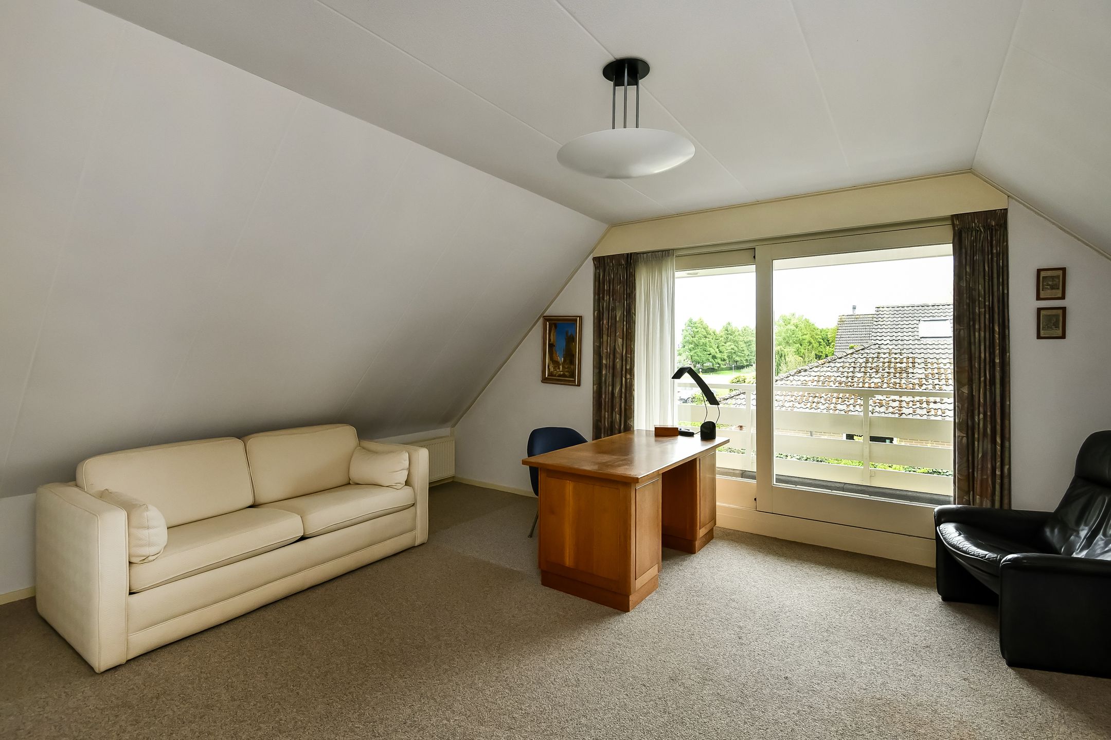 Foto 48 van Marga Klompélaan 1