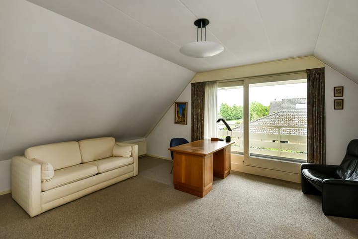 Foto 48 van Marga Klompélaan 1