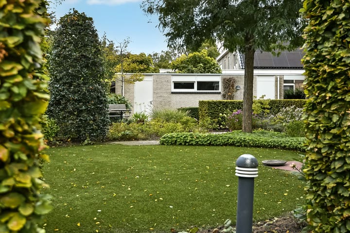 Foto 60 van Marga Klompélaan 1