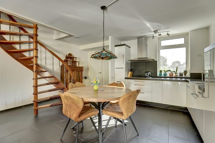 Photo 11 of De Konick 12