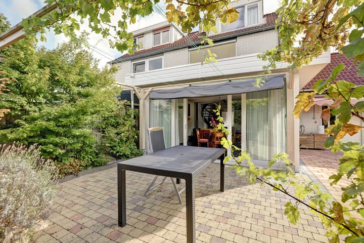 Photo 28 of De Konick 12