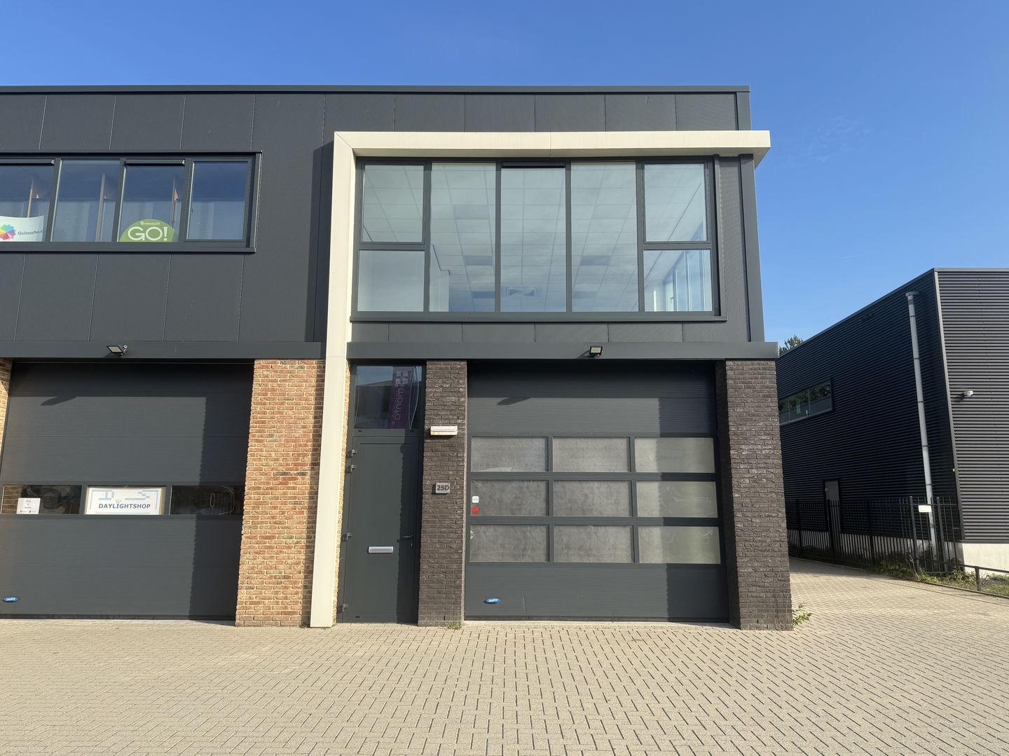 View photo 2 of Denariusstraat 25-D