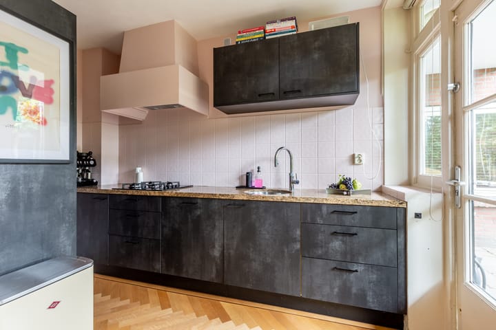 Foto 4 van Van Zeggelenstraat 146