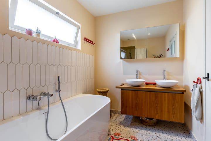 Foto 21 van Van Zeggelenstraat 146