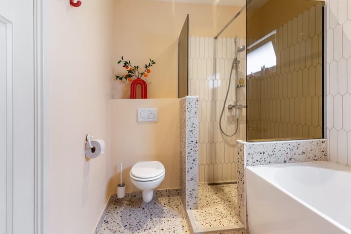 Foto 22 van Van Zeggelenstraat 146