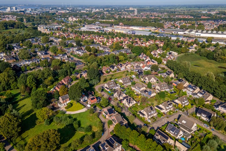 Foto 42 van Lingsesdijk 36