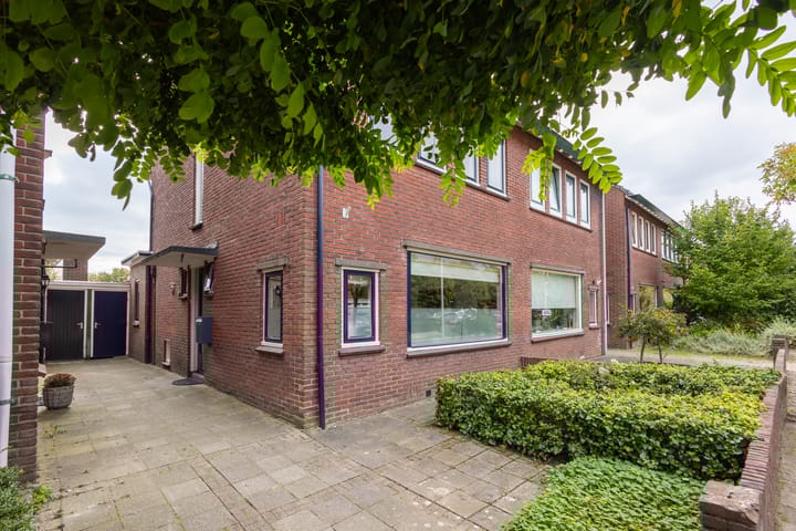 Photo 10 of Geraniumstraat 9