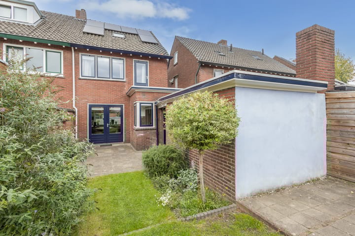 Photo 60 of Geraniumstraat 9