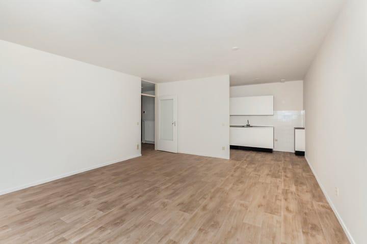 Foto 7 van Mari Andriessenrade 1