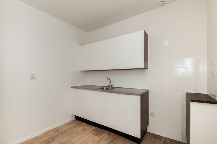 Foto 9 van Mari Andriessenrade 1