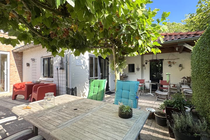 Foto 61 van Burgemeester van Akenstr 14