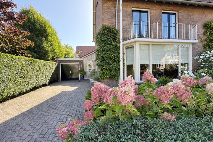 Foto 69 van Burgemeester van Akenstr 14