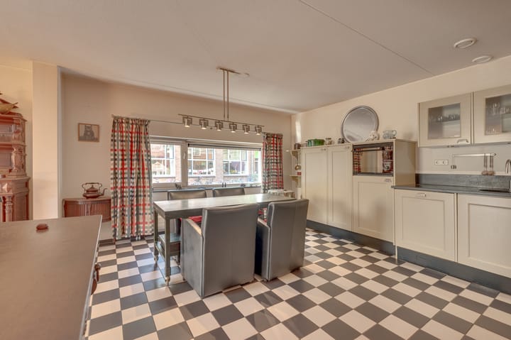 Photo 17 of Zuidsingel 19