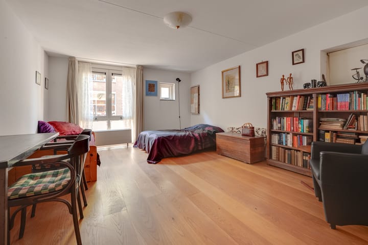 Photo 21 of Zuidsingel 19