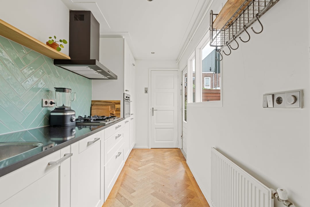 Photo 13 of Maasstraat 46