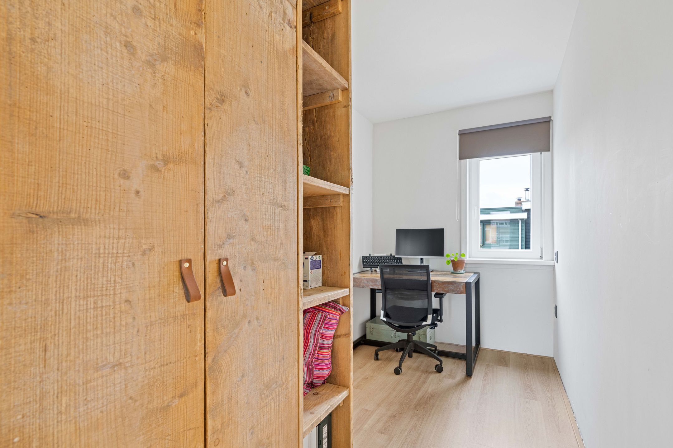 Photo 42 of Maasstraat 46