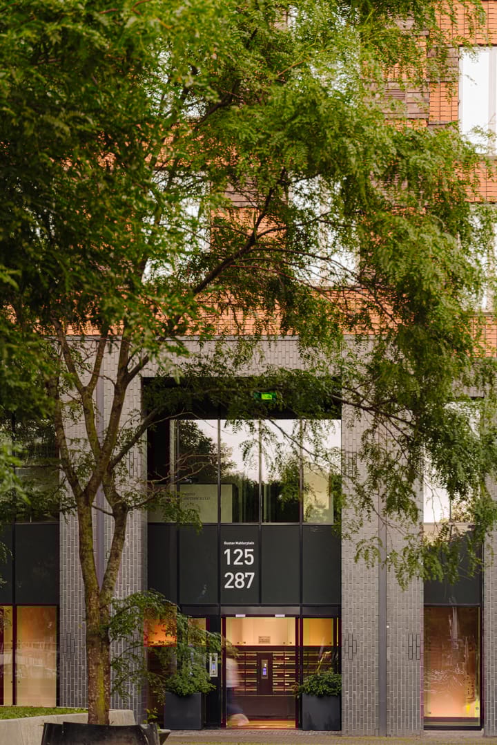 Foto 4 van Gustav Mahlerplein 239