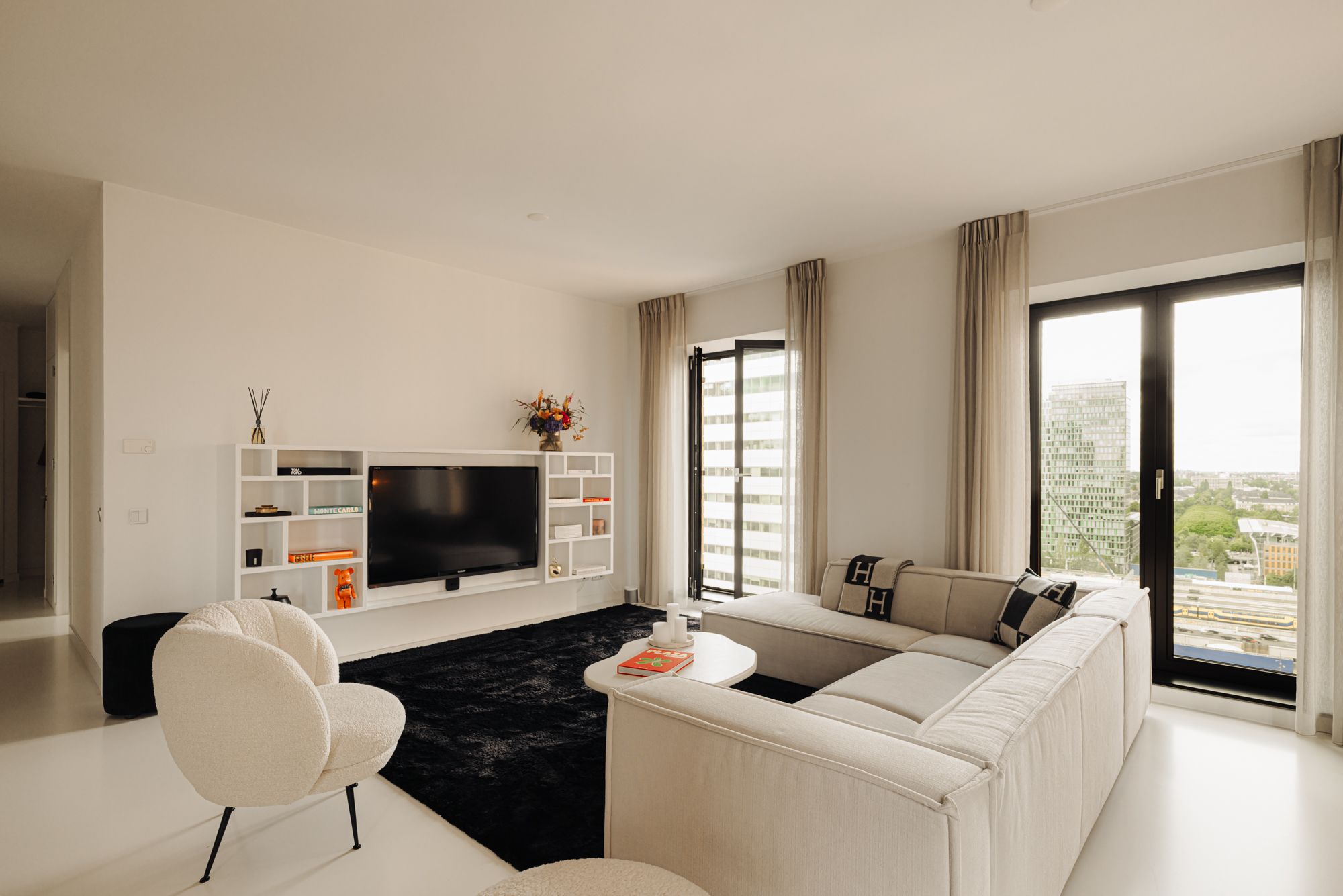 Foto 18 van Gustav Mahlerplein 239