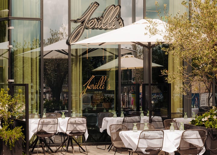 Photo 31 of Gustav Mahlerplein 239