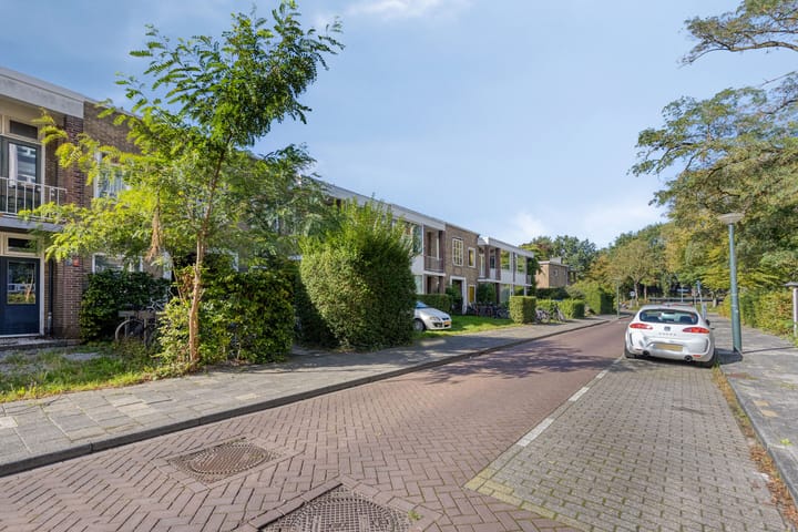 Photo 3 of Heinsiusstraat 18