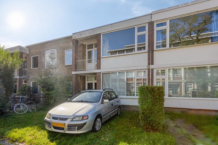 Photo 5 of Heinsiusstraat 18