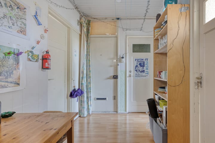 Photo 8 of Heinsiusstraat 18