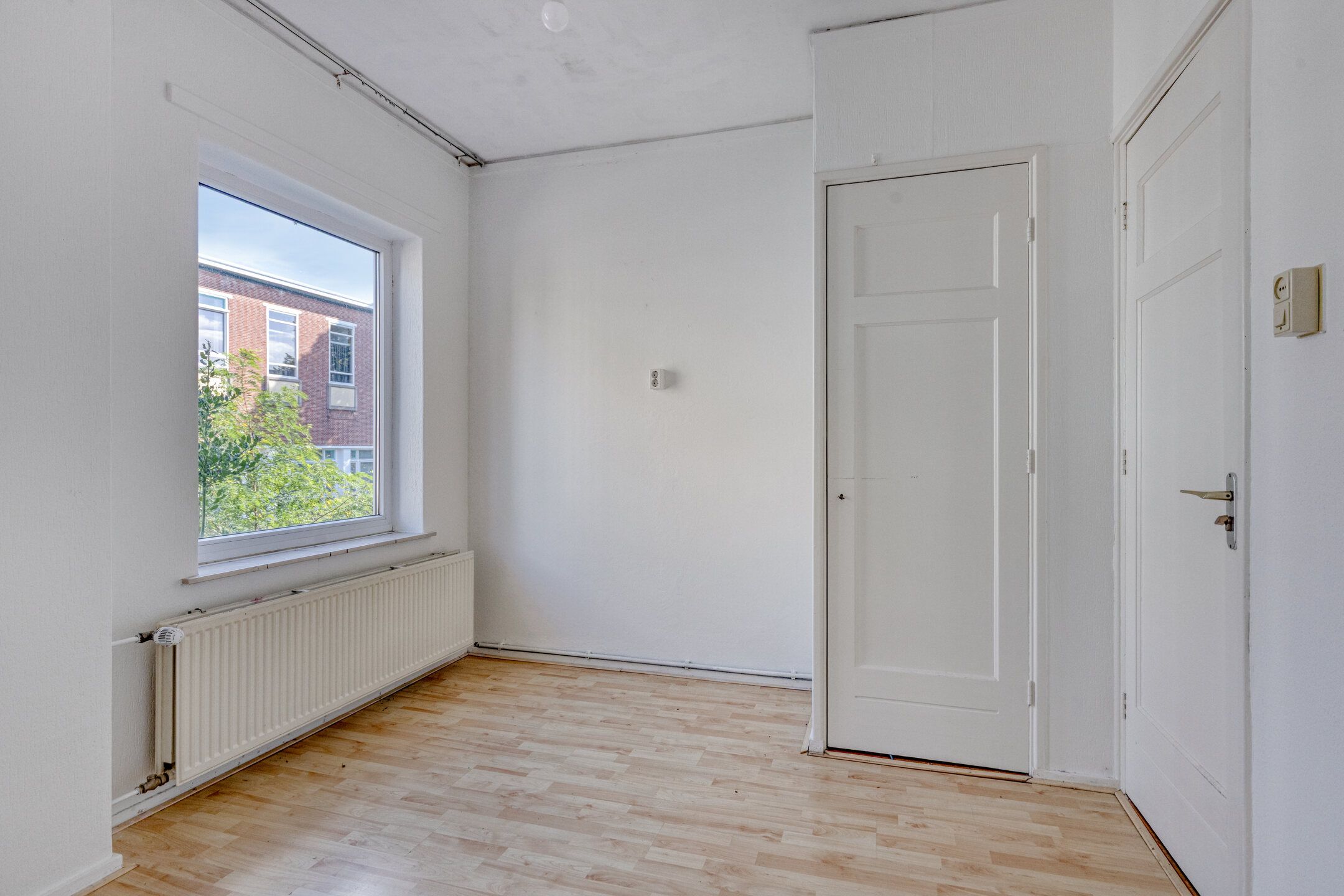 Photo 12 of Heinsiusstraat 18
